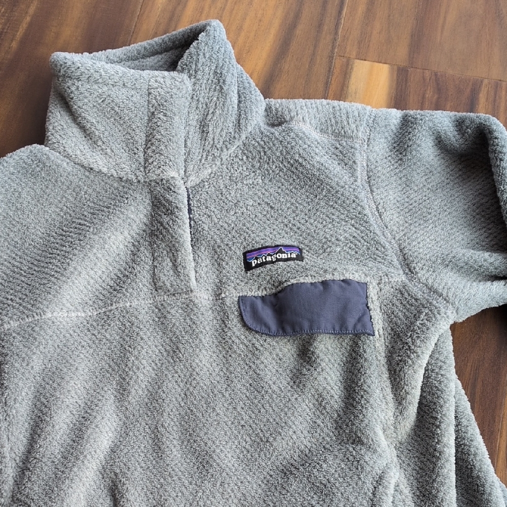 Patagonia Gray Fleece Pullover with Pocket